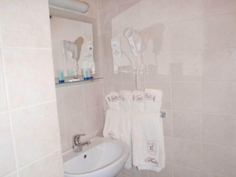 Audin Hotel Algiers Bagian luar foto